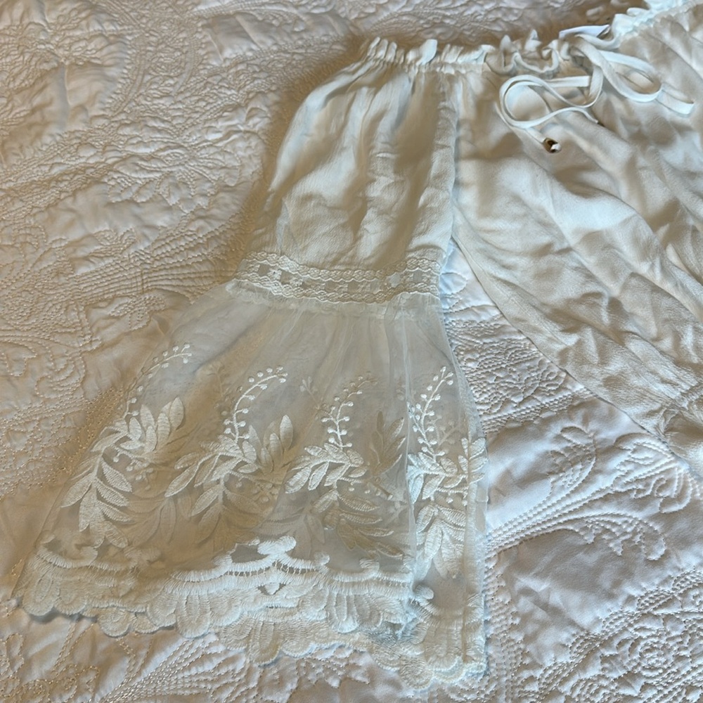 White Off-Shoulder Top - Picture 5 of 12